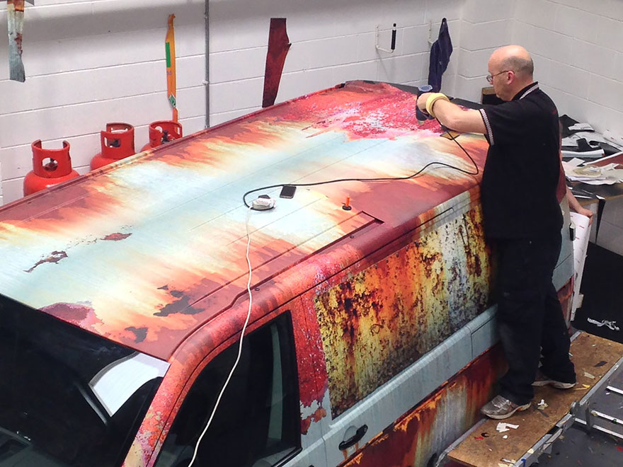 rusty-car-vinyl-wrap-vw-van-clyde-wraps-7 rusty-car-vinyl-wrap-vw-van-clyde-wraps-7