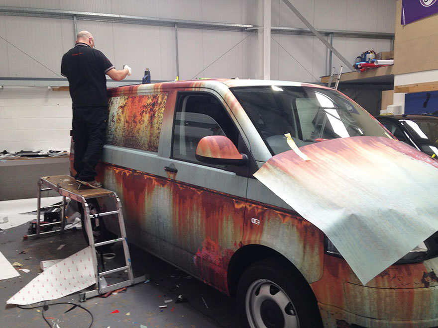 rusty-car-vinyl-wrap-vw-van-clyde-wraps-8 rusty-car-vinyl-wrap-vw-van-clyde-wraps-8
