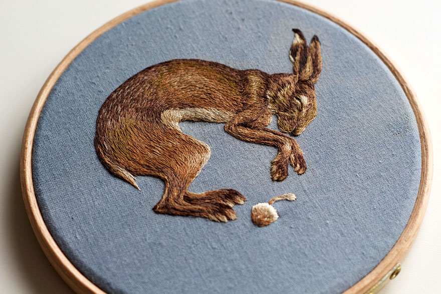 tiny-embroidery-animals-chloe-giordano-2