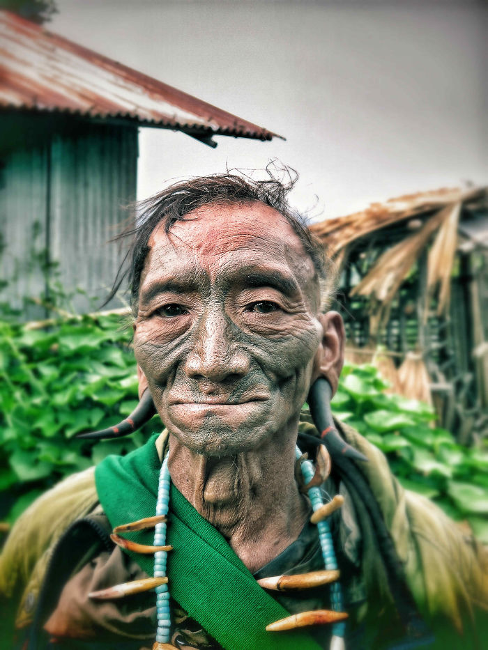 I Traveld Around The World 8times. Heres Som Of The People I Meet