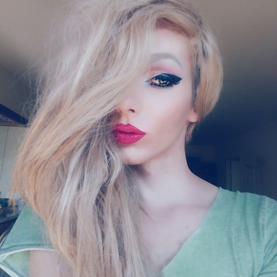 I Transformed Myself Into A Girl With The Power Of Makeup I Transformed Myself Into A Girl With The Power Of Makeup