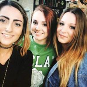 hollylester92 avatar