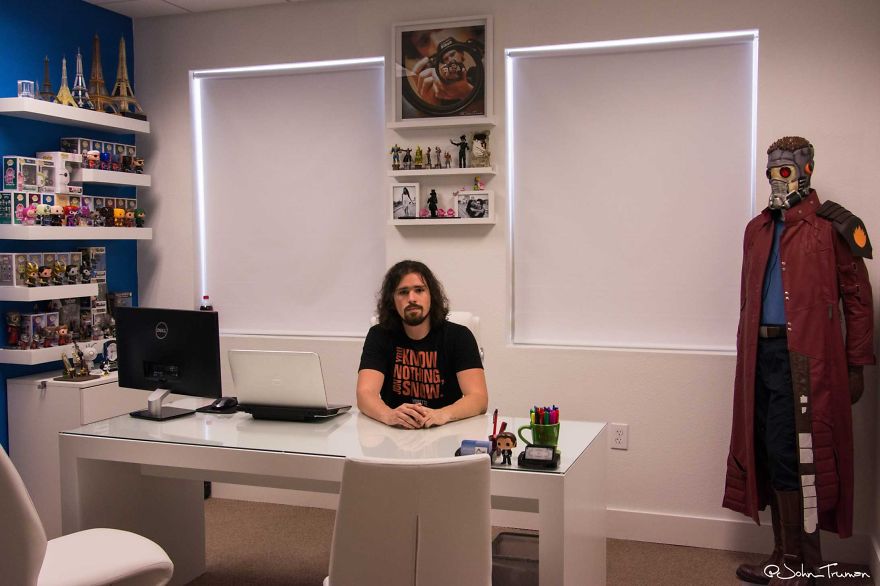 Being A Creative Director, I Redesigned My Artistic Office Space