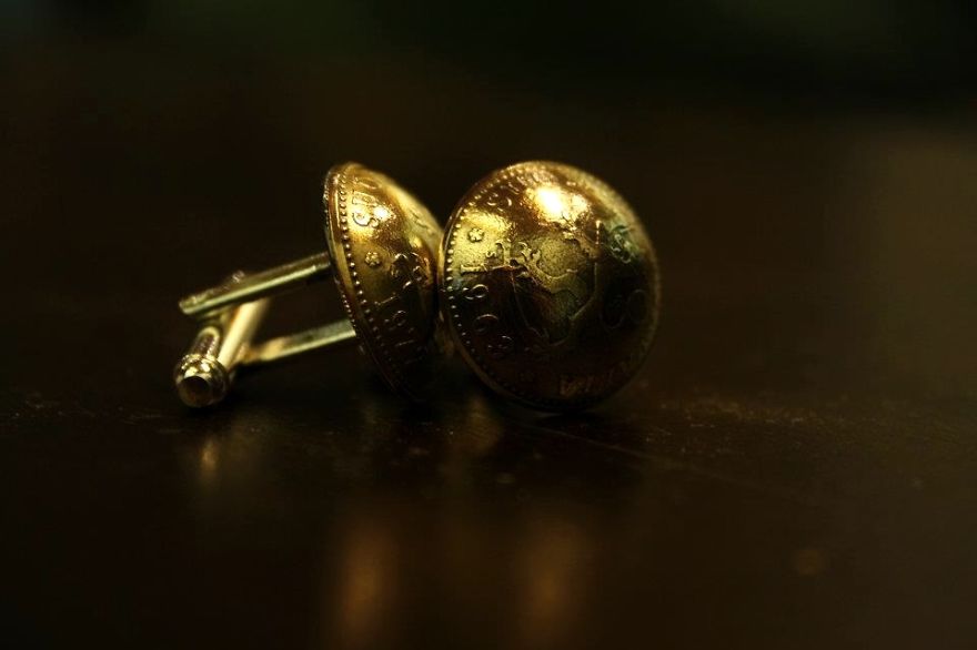 Finnish Designer Turns Old Silwerware Into Stunning Jewellery Finnish Designer Turns Old Silwerware Into Stunning Jewellery