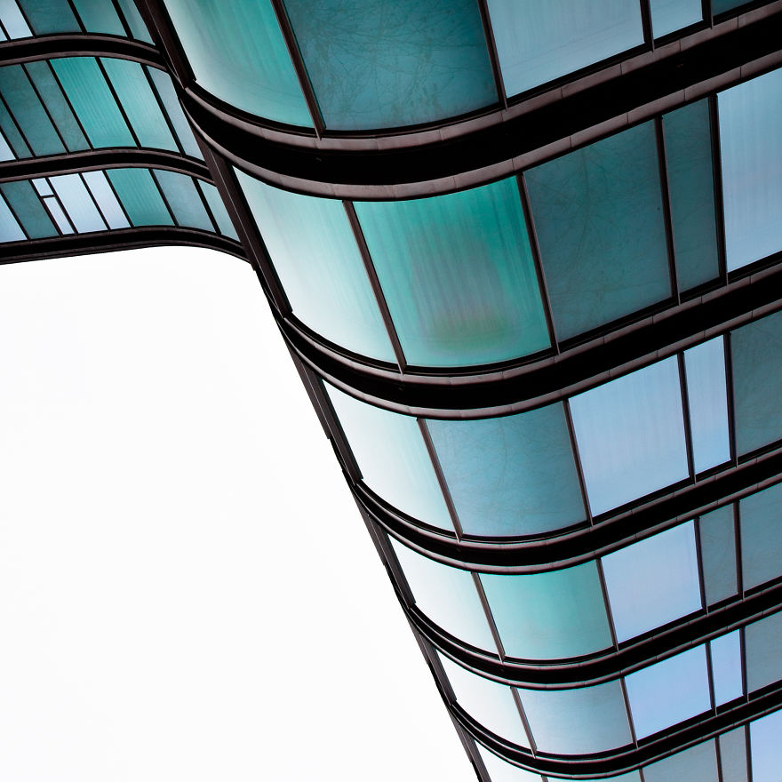 I Take Minimalist Photos Of Buildings Across Europe