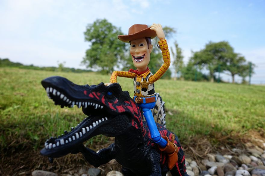 I Make My Toys Come To Life With My Camera