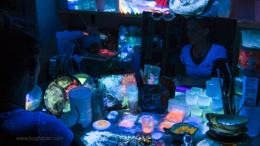 Glowing-In-Dark Ceramics Created By Hungarian Artist Bogi Fabian