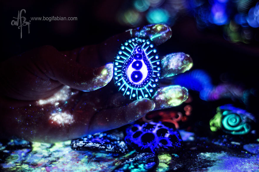 Glowing-In-Dark Ceramics Created By Hungarian Artist Bogi Fabian