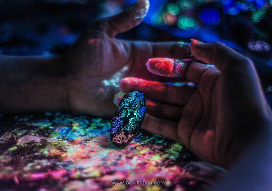 Glowing-In-Dark Ceramics Created By Hungarian Artist Bogi Fabian Glowing-In-Dark Ceramics Created By Hungarian Artist Bogi Fabian