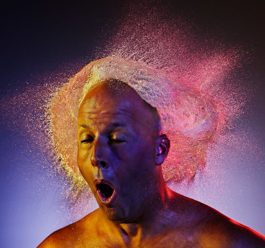 Incredible Water Wigs Done With Exploding Water Balloons Incredible Water Wigs Done With Exploding Water Balloons