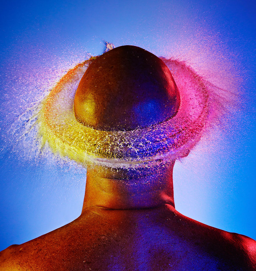 Incredible Water Wigs Done With Exploding Water Balloons Incredible Water Wigs Done With Exploding Water Balloons