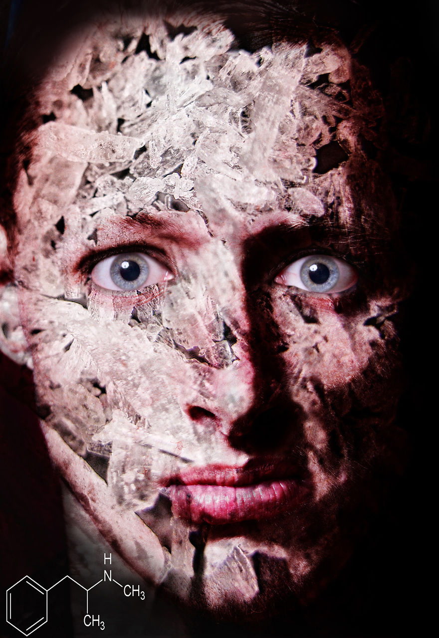 I Photograph People On Drugs To Show How They Affect Their Brains I Photograph People On Drugs To Show How They Affect Their Brains