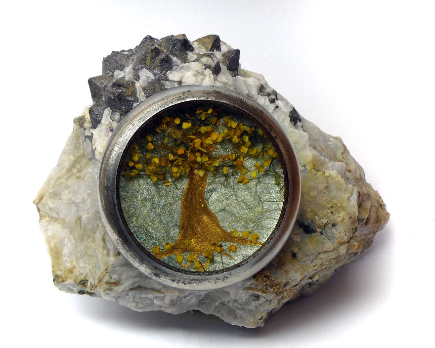 I Make Medallions With Mini Trees And Old Watches