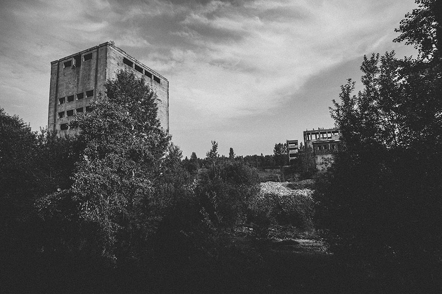 I Capture The Beauty Of Abandoned Places Before Nature Reclaims Them Forever I Capture The Beauty Of Abandoned Places Before Nature Reclaims Them Forever