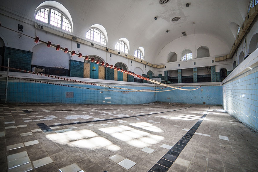 I Capture The Beauty Of Abandoned Places Before Nature Reclaims Them Forever I Capture The Beauty Of Abandoned Places Before Nature Reclaims Them Forever