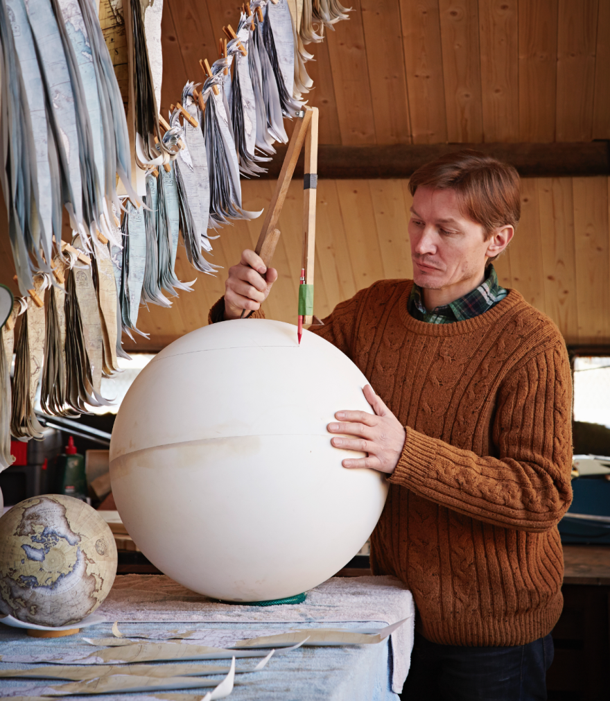 One Of The World’s Last Remaining Globe-Makers That Use The Ancient Art Of Making Globes By Hand One Of The World’s Last Remaining Globe-Makers That Use The Ancient Art Of Making Globes By Hand