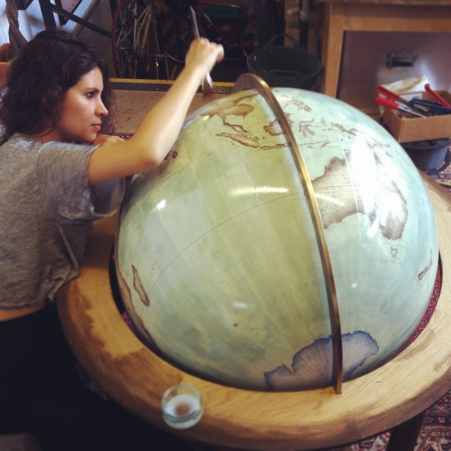 One Of The World’s Last Remaining Globe-Makers That Use The Ancient Art Of Making Globes By Hand One Of The World’s Last Remaining Globe-Makers That Use The Ancient Art Of Making Globes By Hand