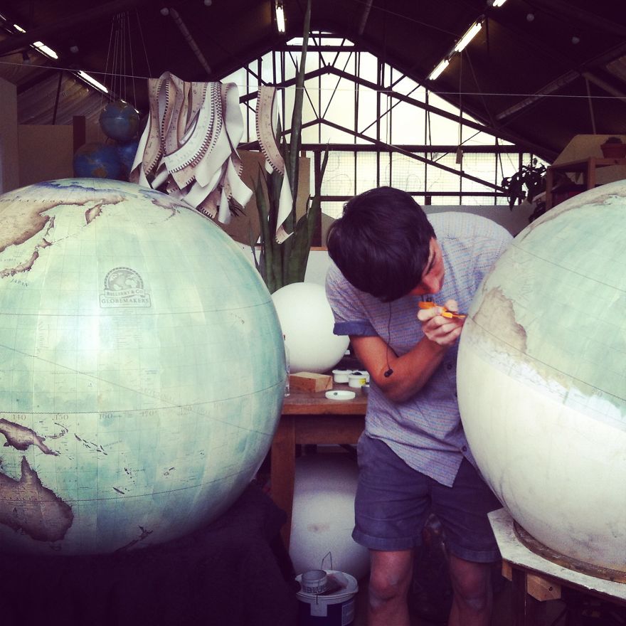 One Of The World’s Last Remaining Globe-Makers That Use The Ancient Art Of Making Globes By Hand One Of The World’s Last Remaining Globe-Makers That Use The Ancient Art Of Making Globes By Hand