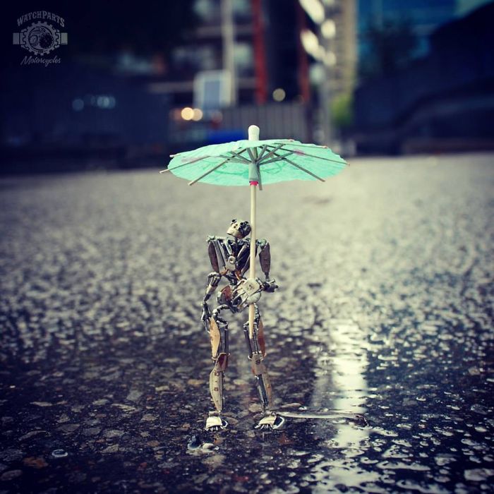 Robotic Family Made Out Of Watch Parts Has A Summer Vacation Robotic Family Made Out Of Watch Parts Has A Summer Vacation