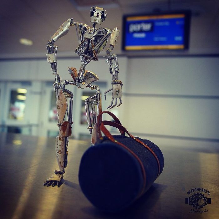 Robotic Family Made Out Of Watch Parts Has A Summer Vacation Robotic Family Made Out Of Watch Parts Has A Summer Vacation