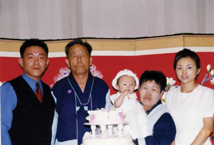 I Finally Decided To Reconnect With My Biological Family