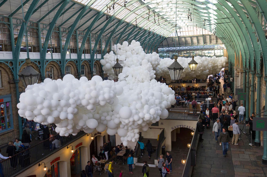 balloons-covent-garden-heartbeat-charles-petillon-6
