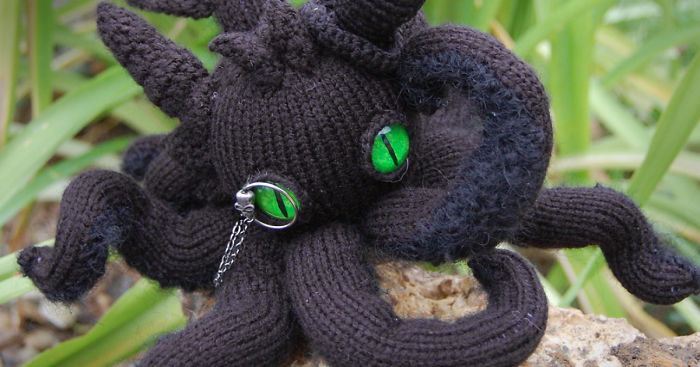 Night Furrytopus: My Knitted Monster From The Ocean’s Depths