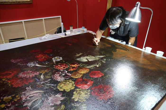 punches-boy-painting-priceless-museum-trips-paolo-porpora-3 punches-boy-painting-priceless-museum-trips-paolo-porpora-3