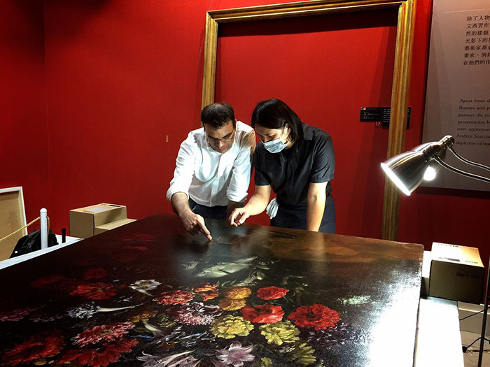 punches-boy-painting-priceless-museum-trips-paolo-porpora-6 punches-boy-painting-priceless-museum-trips-paolo-porpora-6