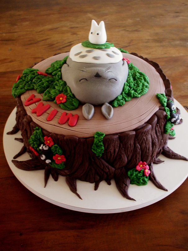 Totoro Cake