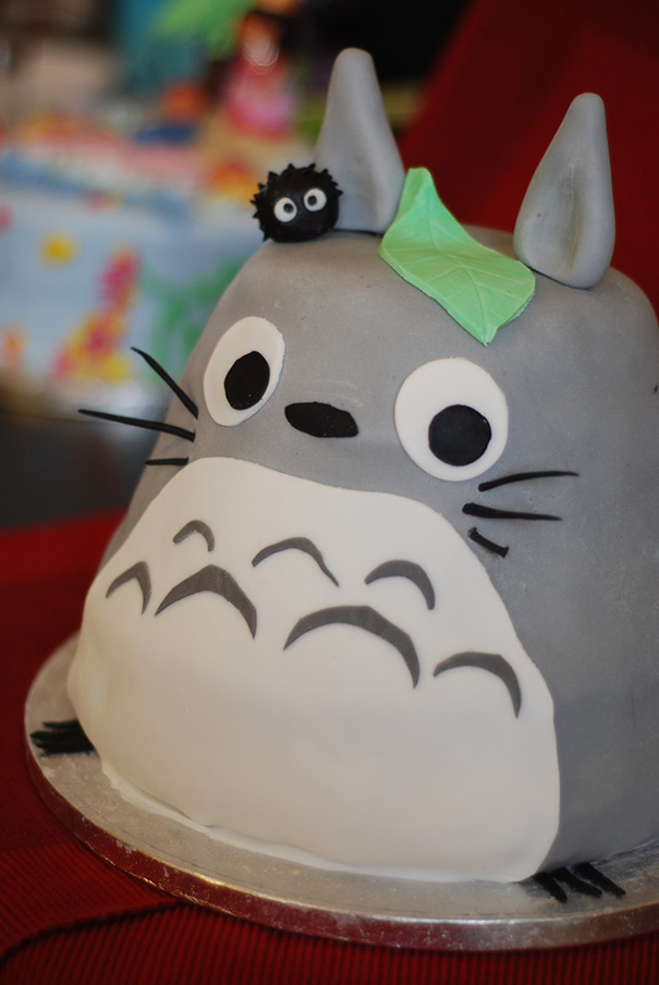 Totoro Cake