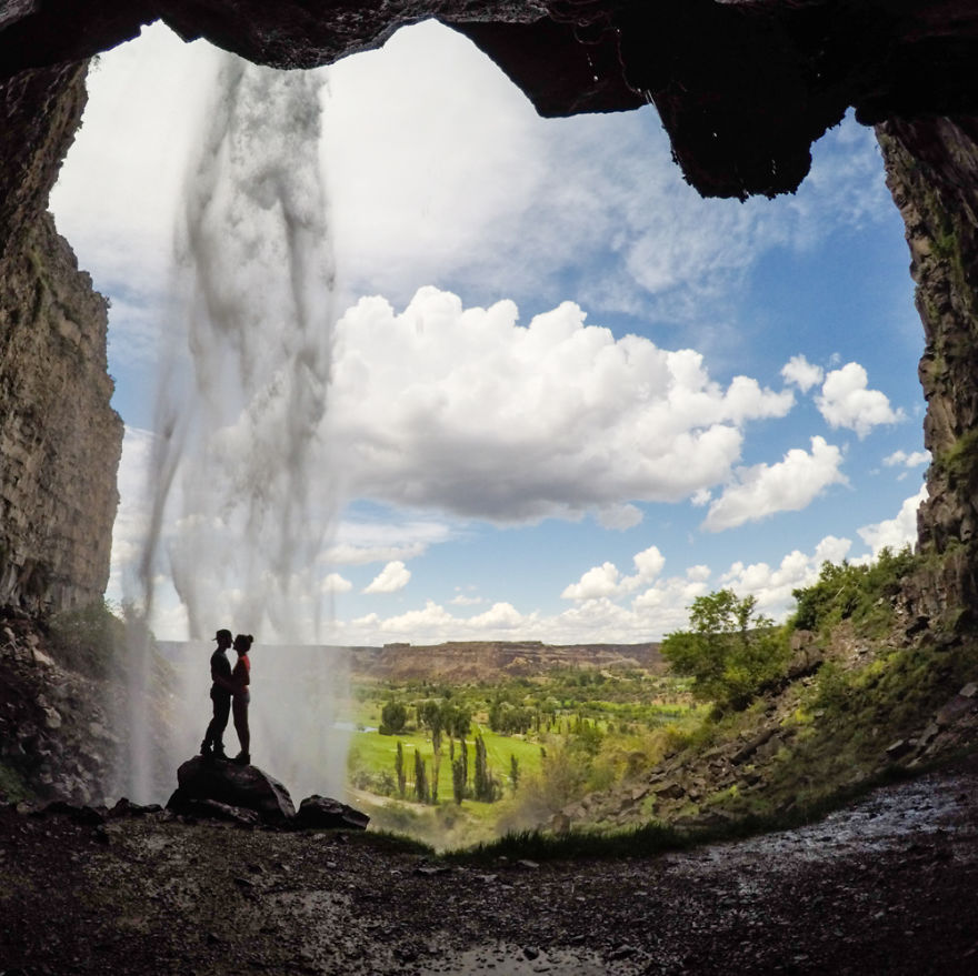 I Turned My Grandma's Old Van Into A Mobile Home So I Could Travel Across North America I Turned My Grandma's Old Van Into A Mobile Home So I Could Travel Across North America