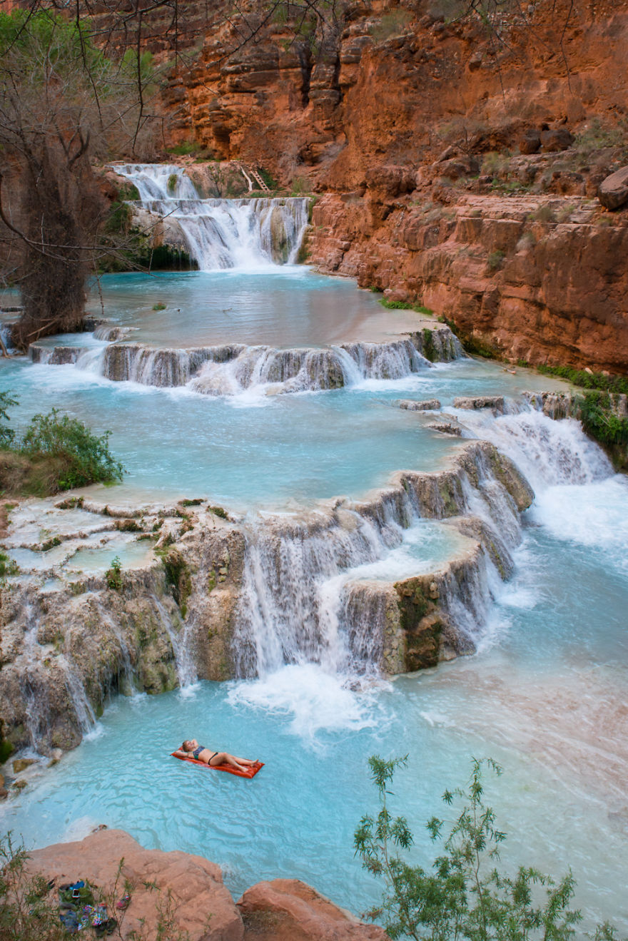 I Turned My Grandma's Old Van Into A Mobile Home So I Could Travel Across North America I Turned My Grandma's Old Van Into A Mobile Home So I Could Travel Across North America