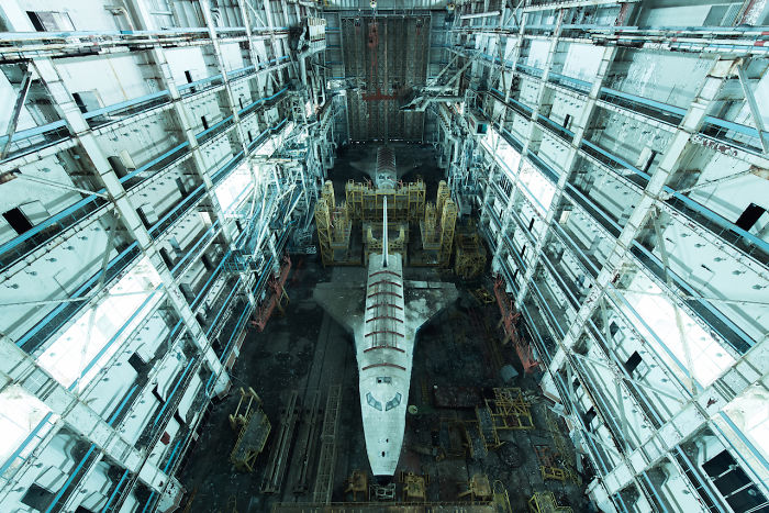 I Sneak Into Abandoned Soviet Buildings To Photograph Them Frozen In Time