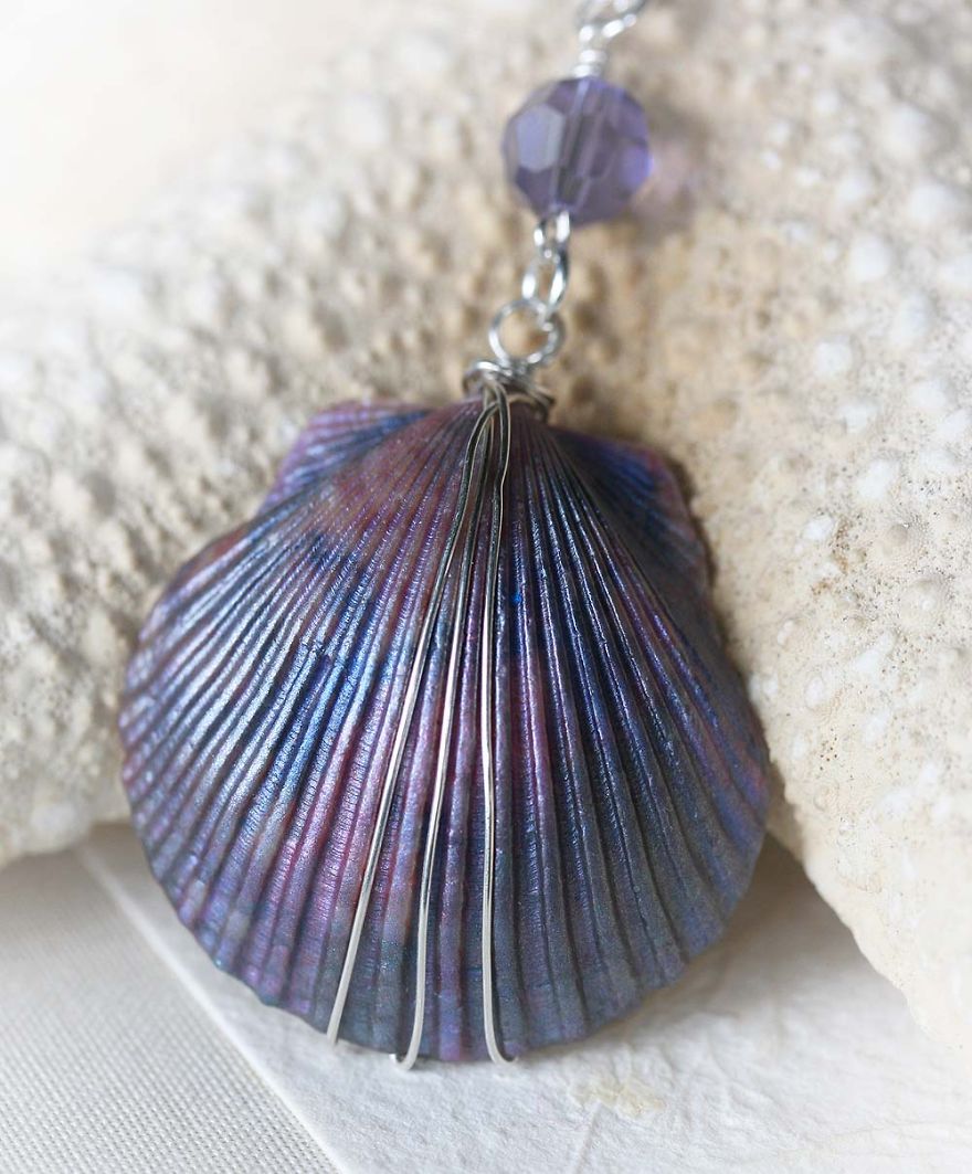Artist Turns Seashells Into Beautiful Jewelry Artist Turns Seashells Into Beautiful Jewelry