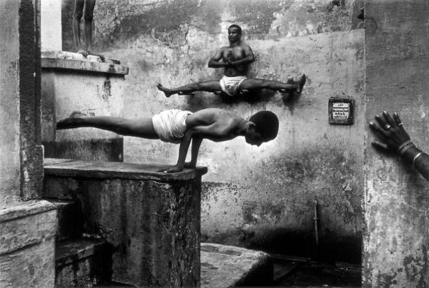 Breathtaking Images Of Shaolin Monks Training Breathtaking Images Of Shaolin Monks Training