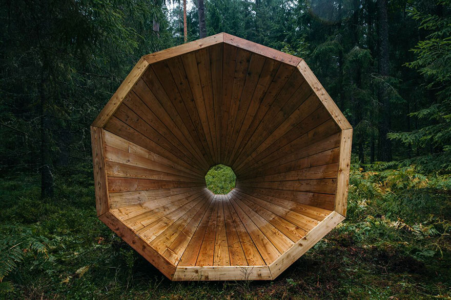 Estonian Students Build Giant Wooden Megaphones To Listen To The Forest Estonian Students Build Giant Wooden Megaphones To Listen To The Forest