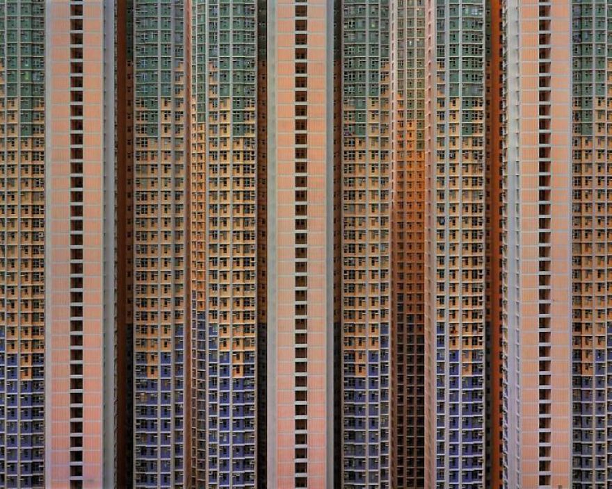 Hong Kong's Shocking "borg" Cubes: Homes Of The Poverty-stricken Hong Kong's Shocking "borg" Cubes: Homes Of The Poverty-stricken