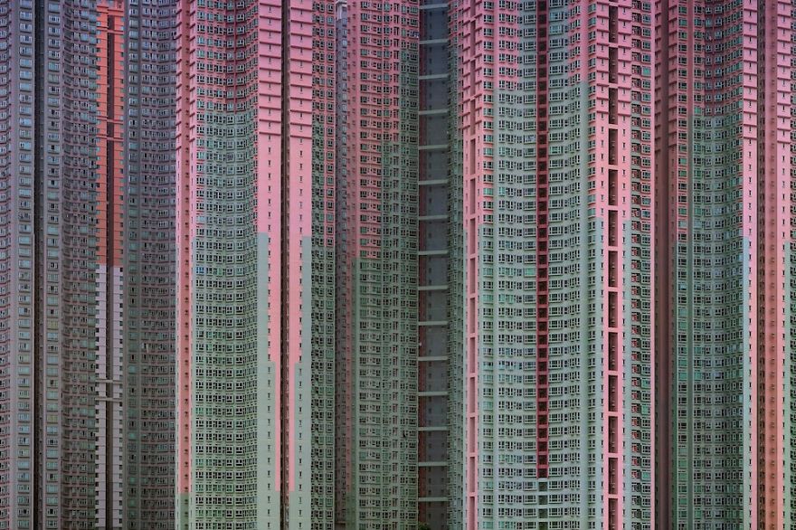 Hong Kong's Shocking "borg" Cubes: Homes Of The Poverty-stricken Hong Kong's Shocking "borg" Cubes: Homes Of The Poverty-stricken