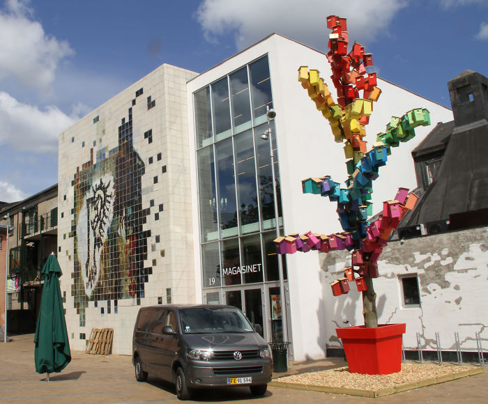 I Made 3500 Birdhouses From Scrapwood To Keep Birds In Cities