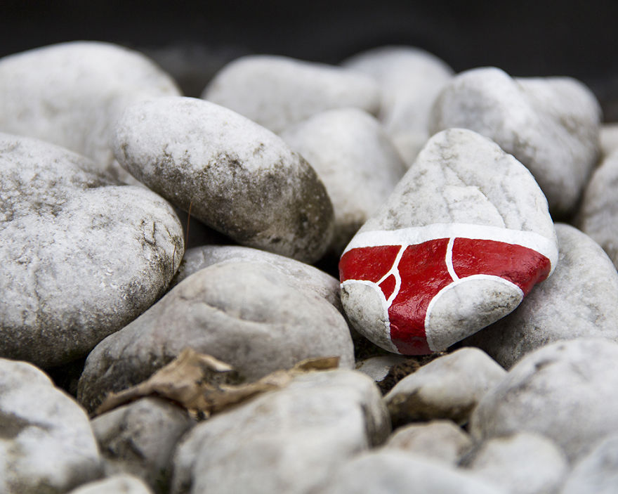 I Paint Underpants On Rocks To Criticize Nudity Censorship I Paint Underpants On Rocks To Criticize Nudity Censorship