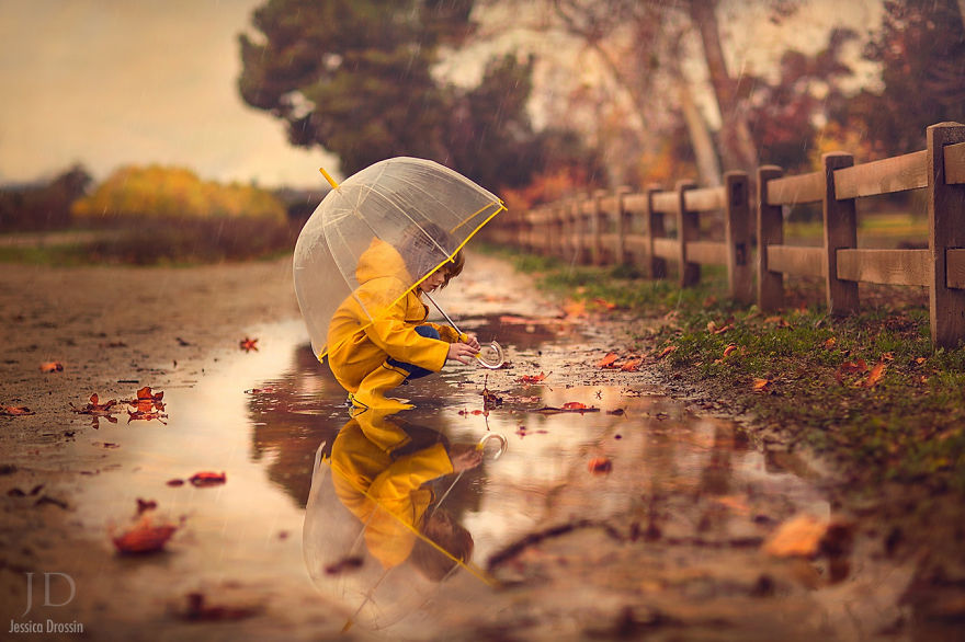 Photographer Mom Takes Magical Autumn Portraits Of Her Kids
