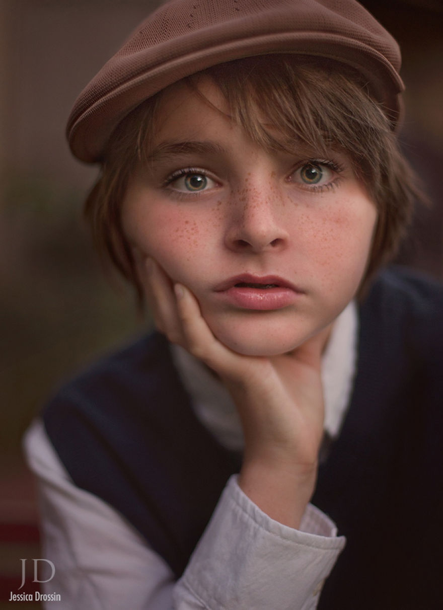 Photographer Mom Takes Magical Autumn Portraits Of Her Kids Photographer Mom Takes Magical Autumn Portraits Of Her Kids