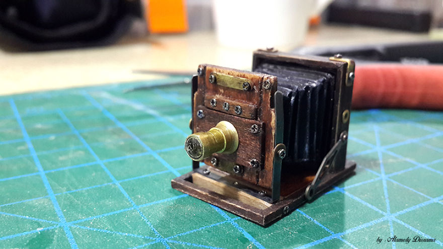 I Made A Miniature Vintage Studio Camera