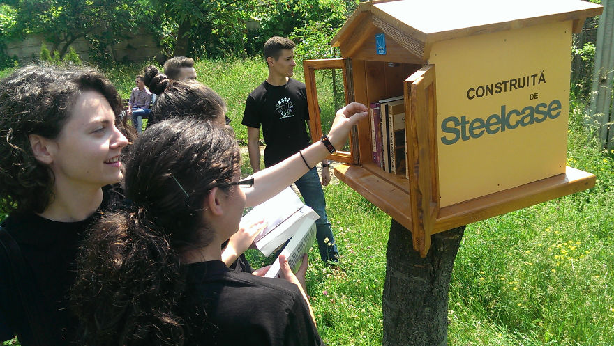 Reading Class Heroes - How High School Students Promote Reading In Romania Reading Class Heroes - How High School Students Promote Reading In Romania