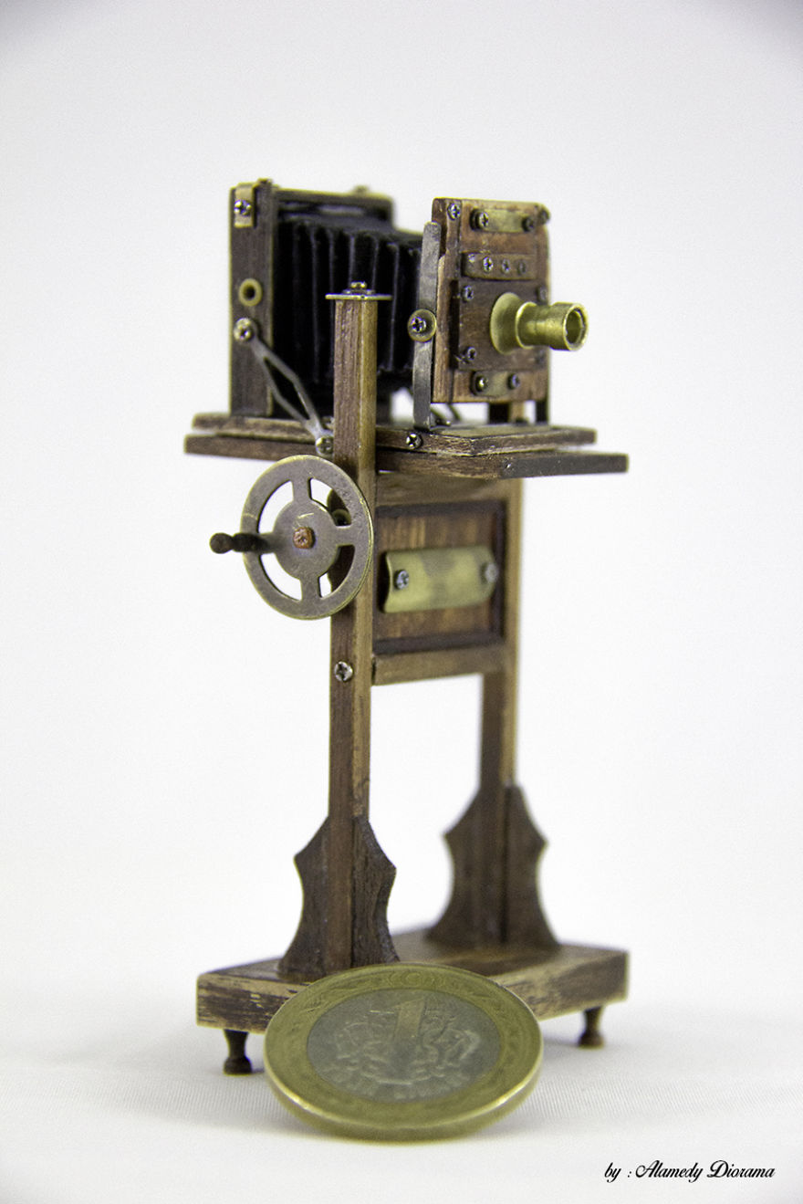 I Made A Miniature Vintage Studio Camera