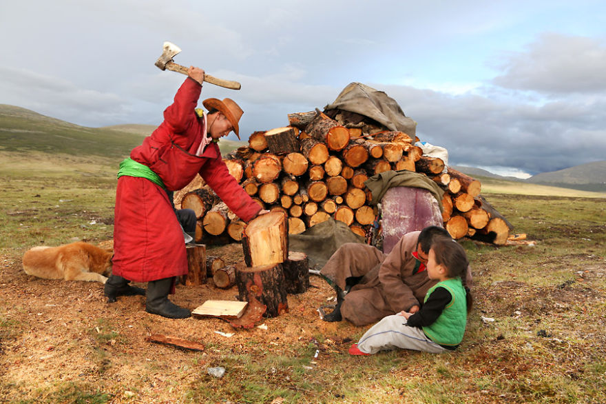 Meet The Tsaatan Nomads In Mongolia Who Live Like No One Else