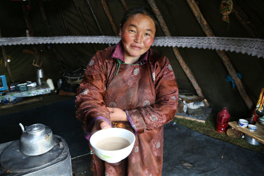 Meet The Tsaatan Nomads In Mongolia Who Live Like No One Else Meet The Tsaatan Nomads In Mongolia Who Live Like No One Else