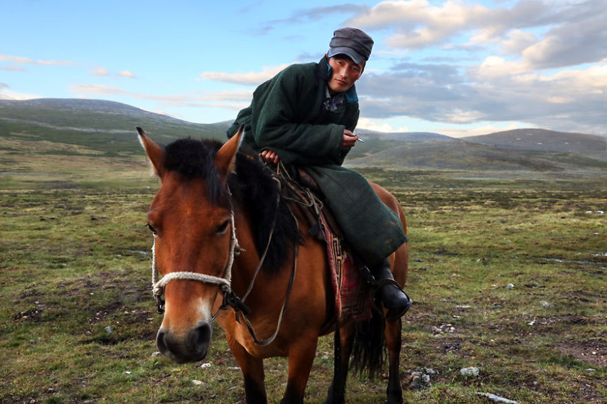 Meet The Tsaatan Nomads In Mongolia Who Live Like No One Else Meet The Tsaatan Nomads In Mongolia Who Live Like No One Else