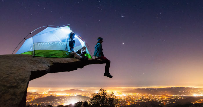 I Turned My Grandma’s Old Van Into A Mobile Home So I Could Travel Across North America